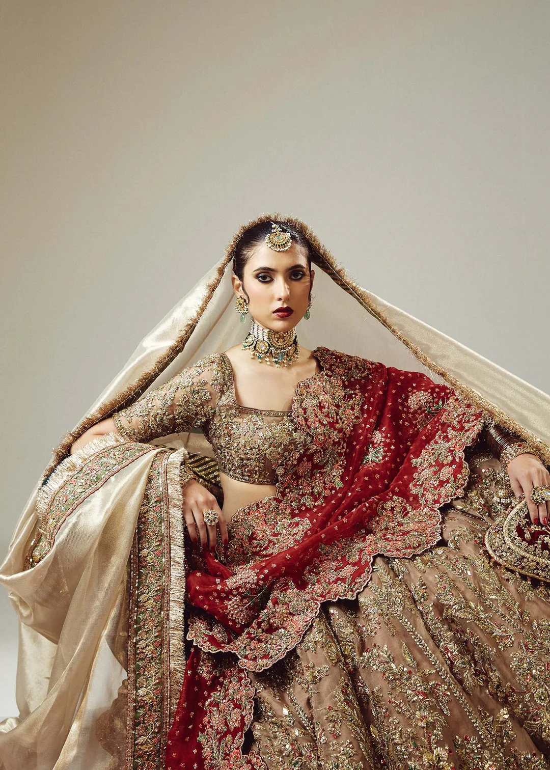 GoldenLehengaCholiwithMaroonDupattaDressforWedding_1080x